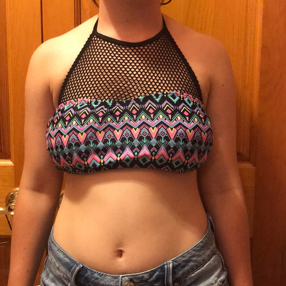 Patterned Bathing Suit Top - Picture 3 of 4